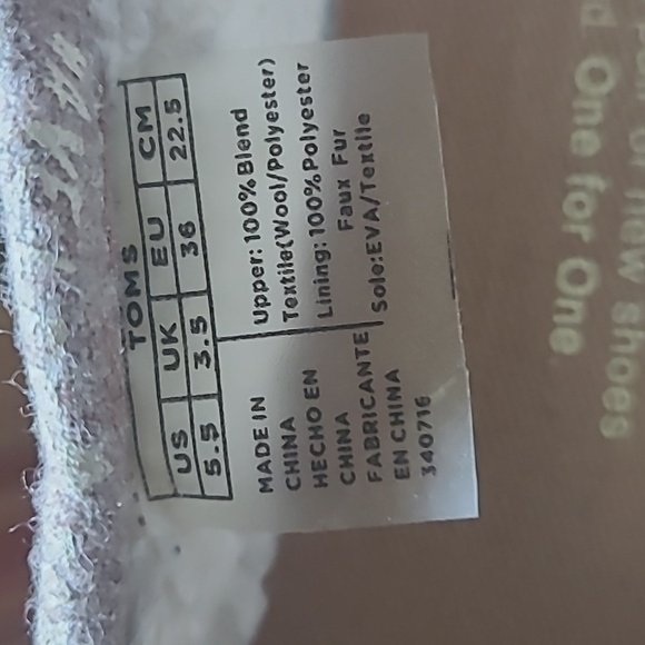 TOMS Alpargata Classic Fleece Lined Thankful Slip-on. Size 5.5 - Picture 3 of 8